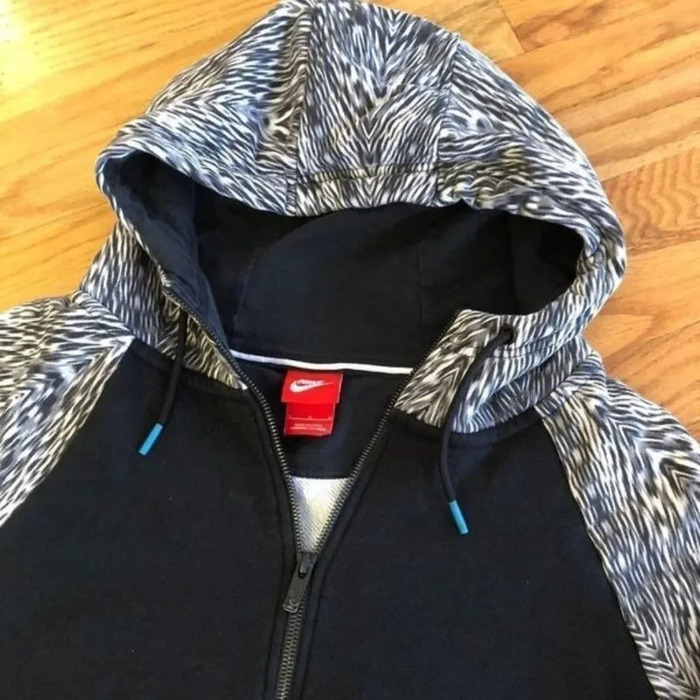 Nike sportswear N7 poncho hoodie. Large